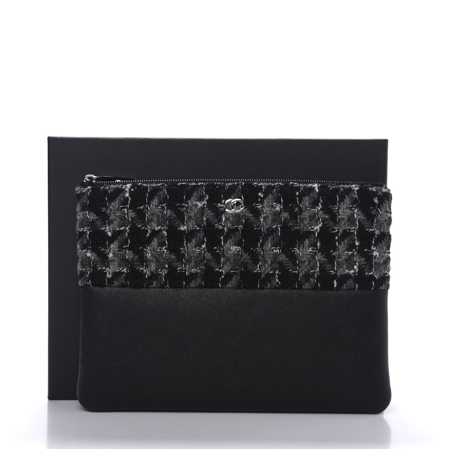 Caviar Tweed Quilted Medium Cosmetic Pouch Black