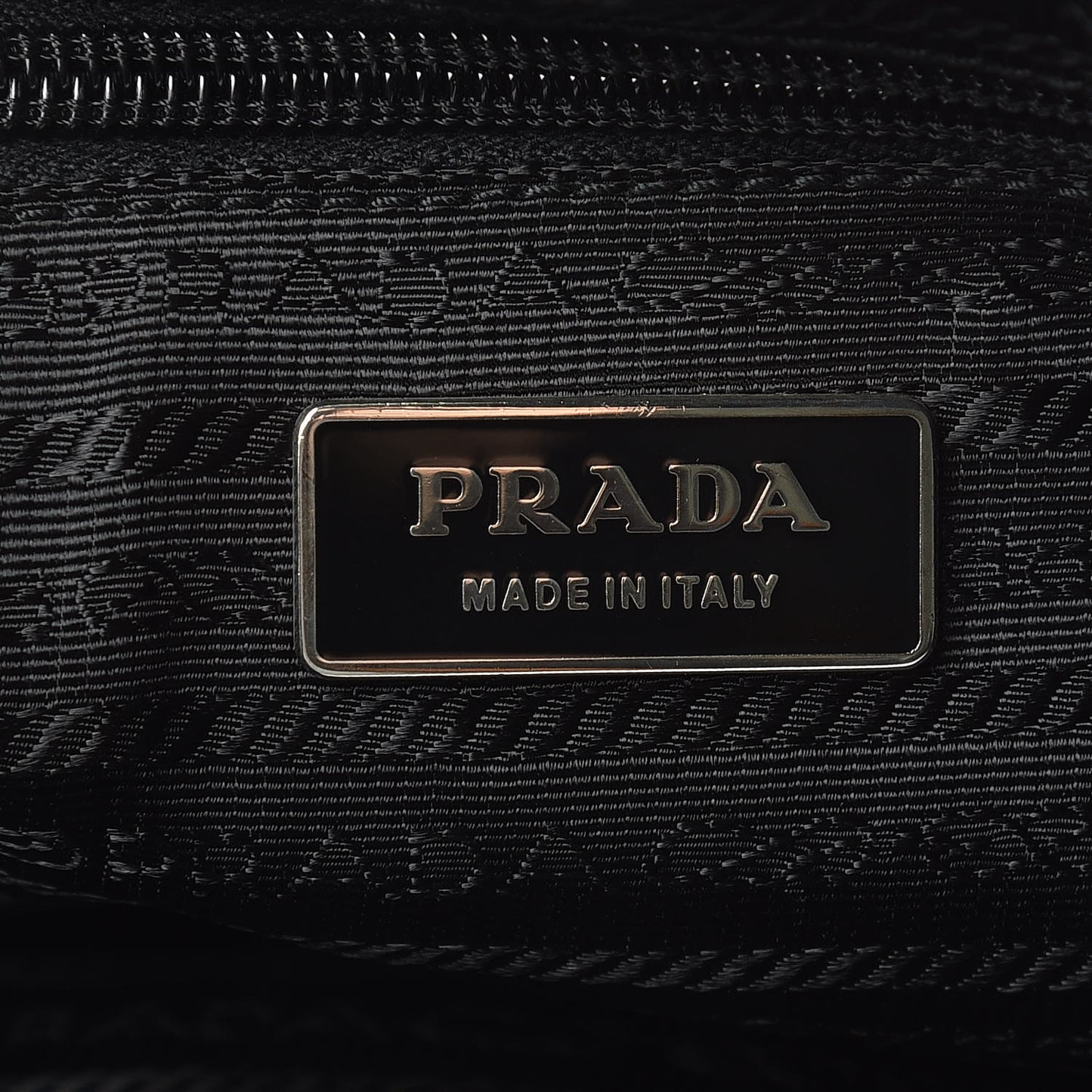 Nylon Flat Messenger Bag Black