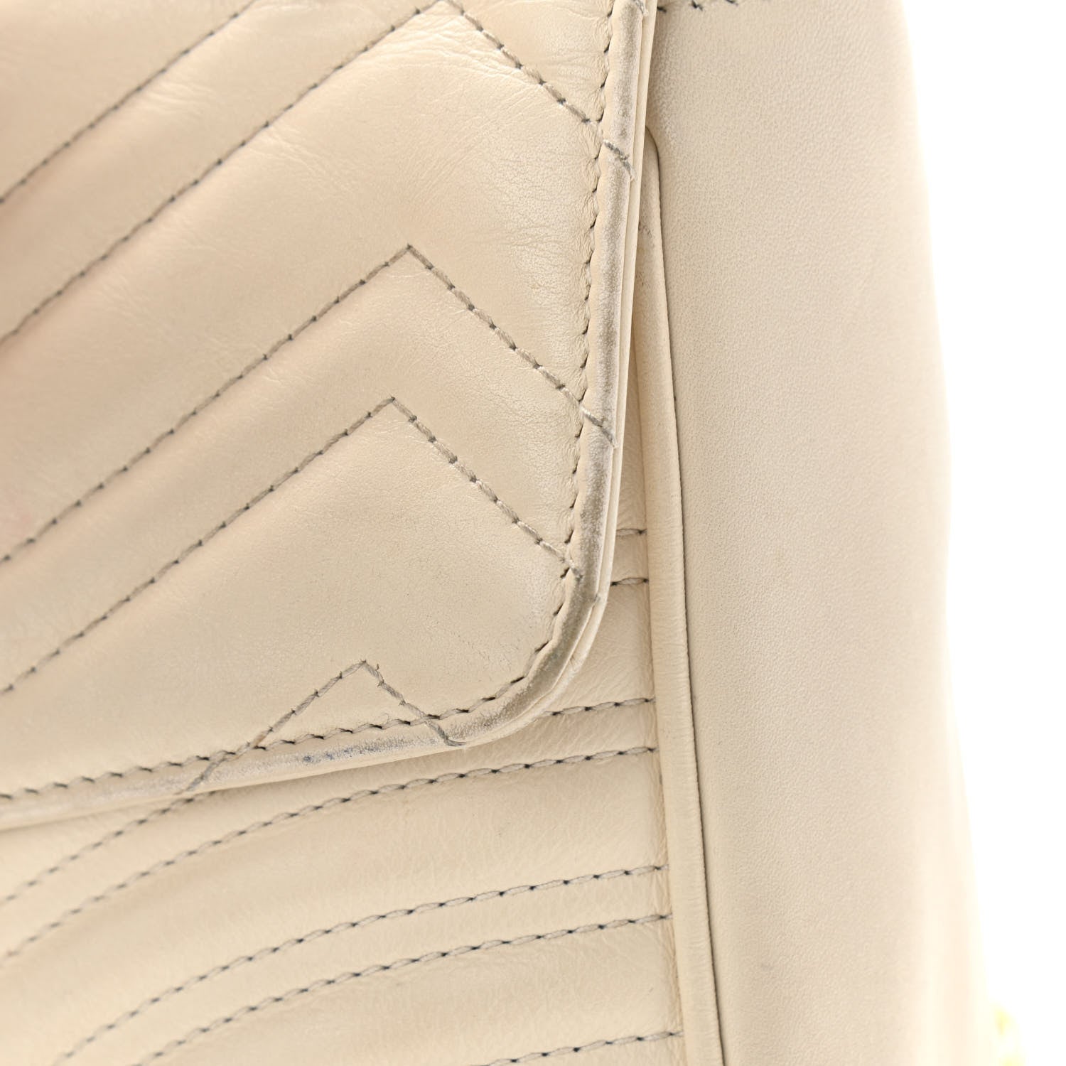 Gucci Calfskin Matelasse Medium GG Marmont Shoulder Bag White 13 of 15