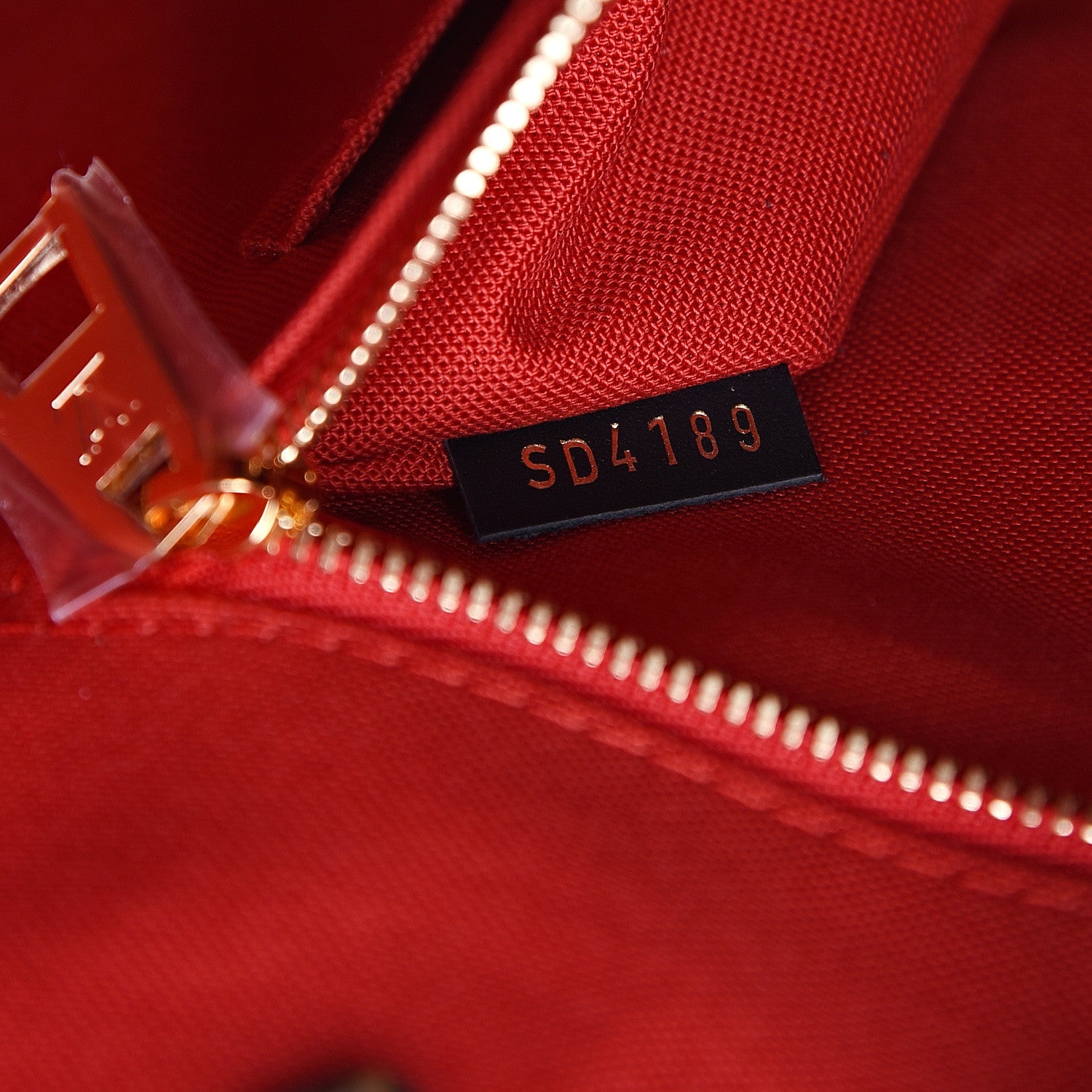 Louis Vuitton Reverse Monogram Giant Onthego MM 7 of 11