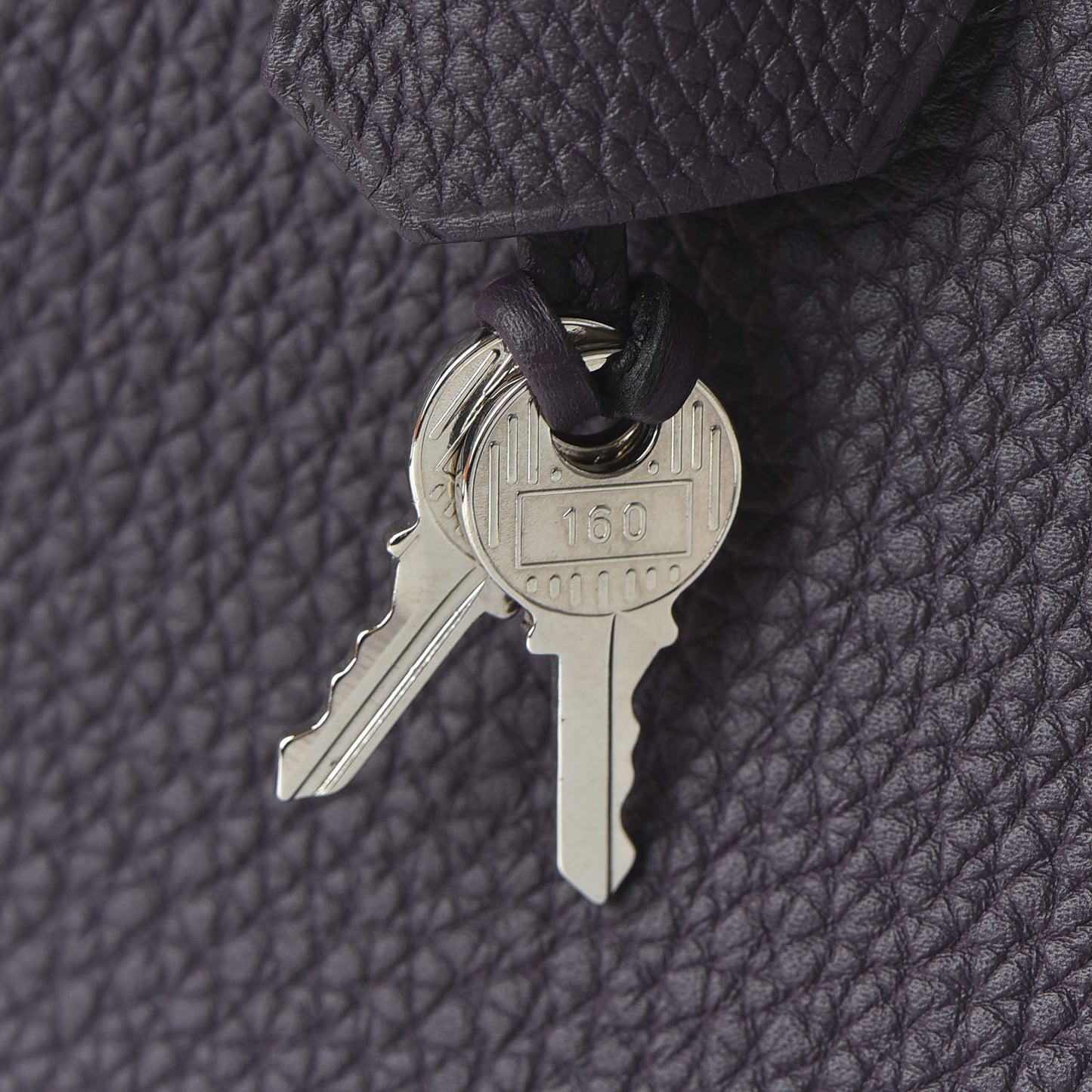 Togo Matte Alligator Kelly Retourne Touch 28 Raisin Prunoir