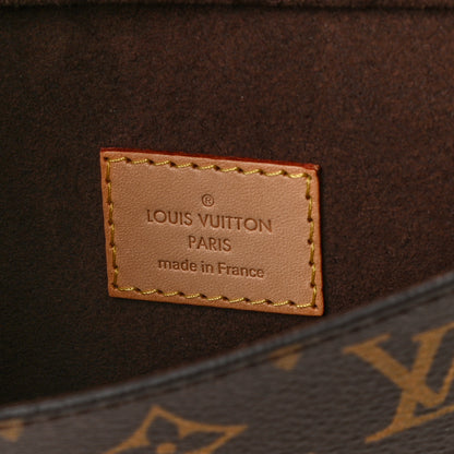 Louis Vuitton Monogram Metis 7 of 9