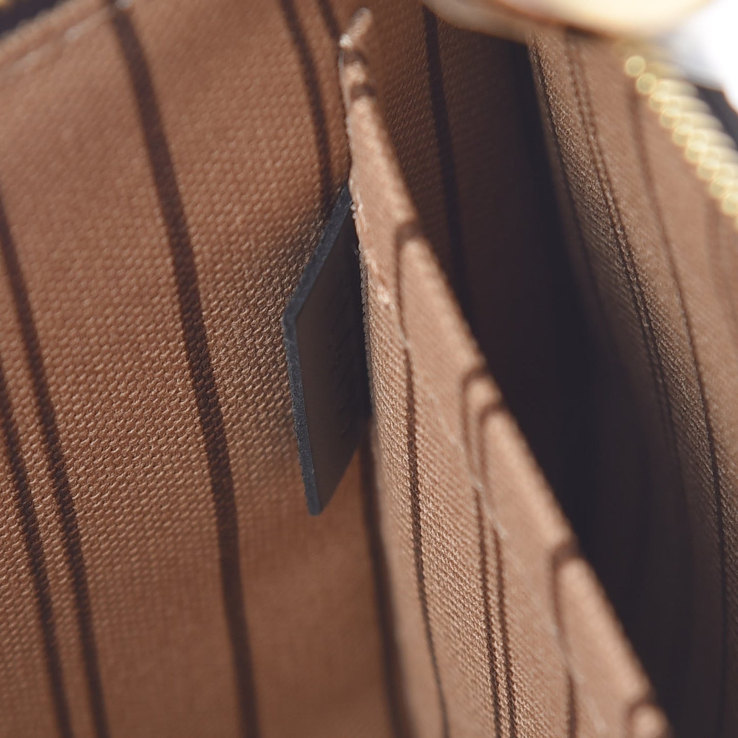 X LOL Monogram Neverfull MM GM Pochette Gold Silver