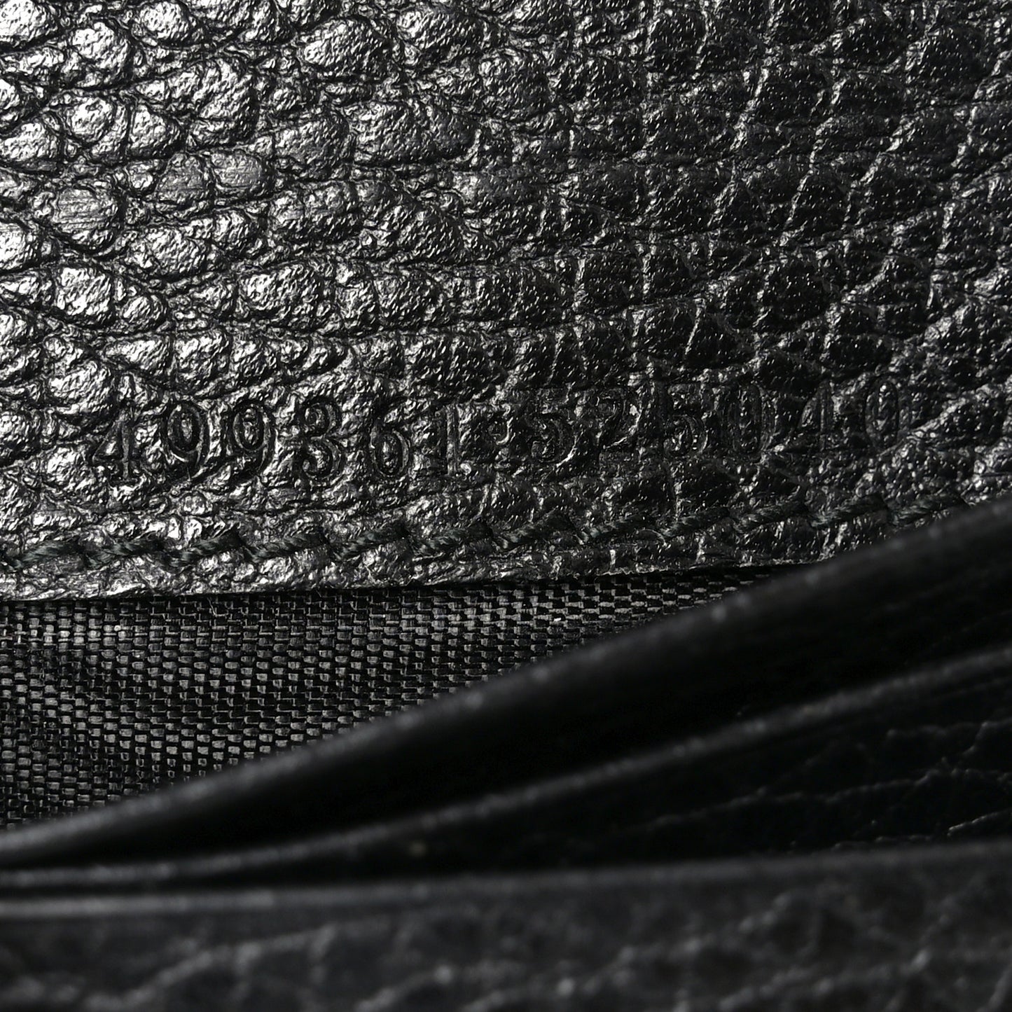 Pebbled Calfskin Butterfly Card Case Black