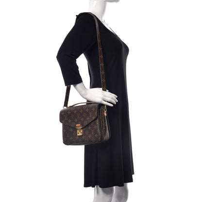 Louis Vuitton Monogram Pochette Metis 2 of 10