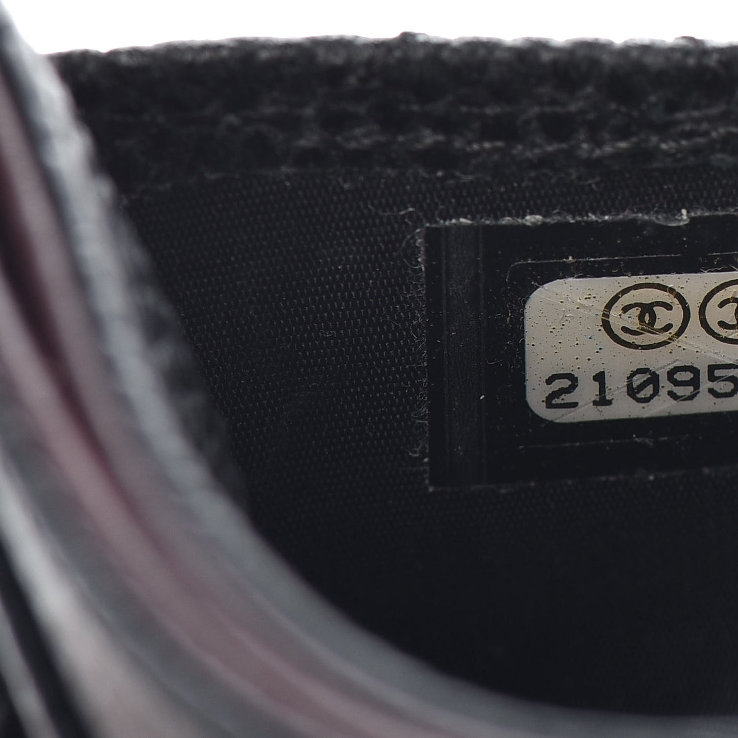 Caviar Quilted Card Holder Black