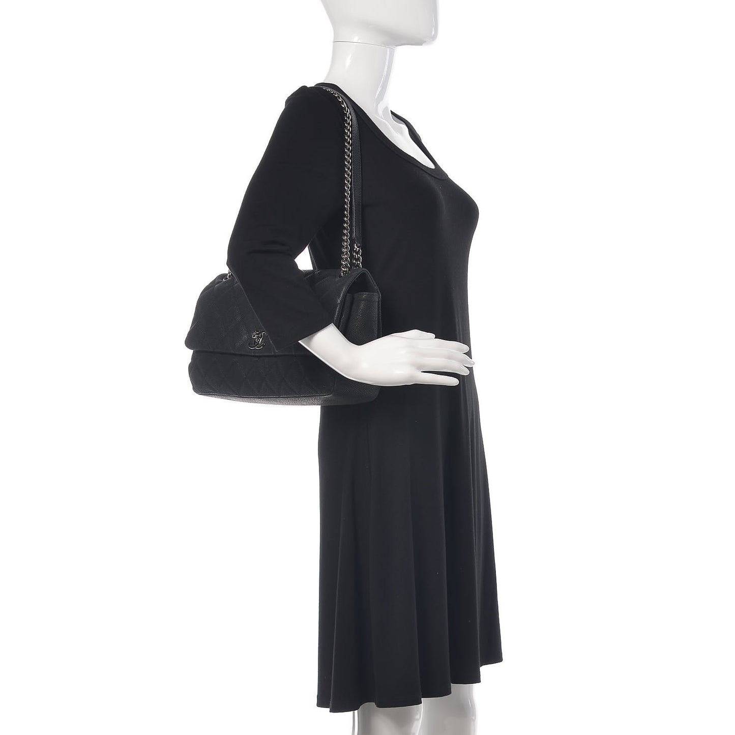 Iridescent Caviar Quilted Medium Lady Pearly Flap Black