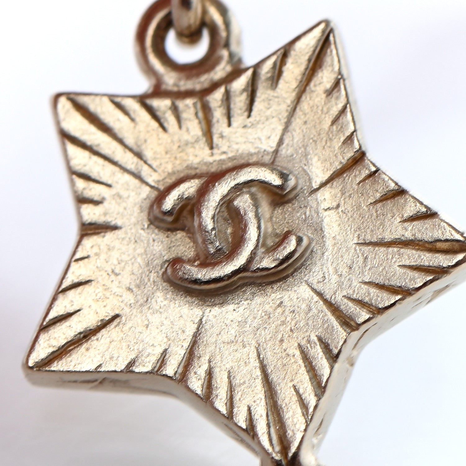 Chanel Metal Resin Pearl Star CC Necklace Gold 6 of 6