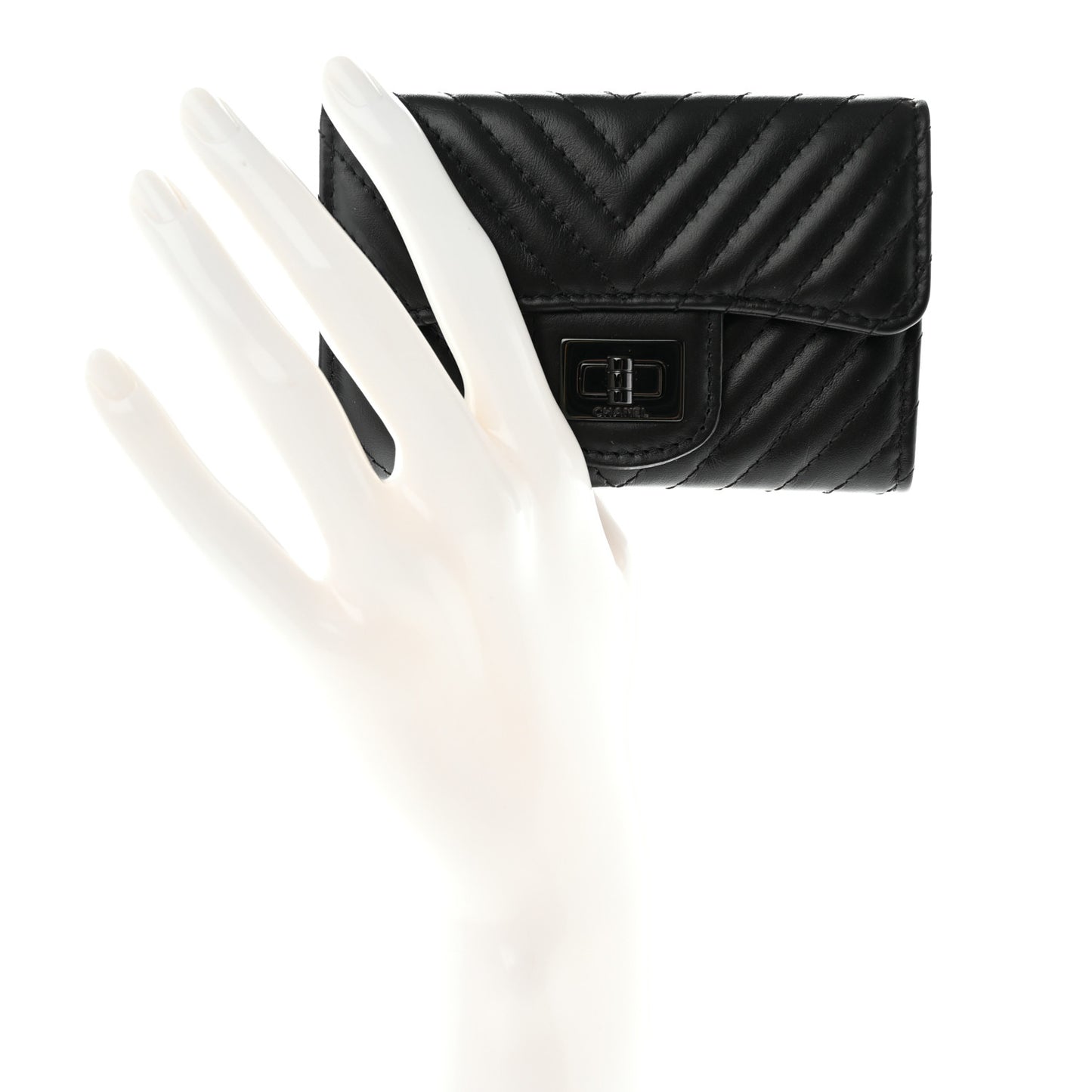 Aged Calfskin Chevron Quilted Reissue Flap Card Holder So Black