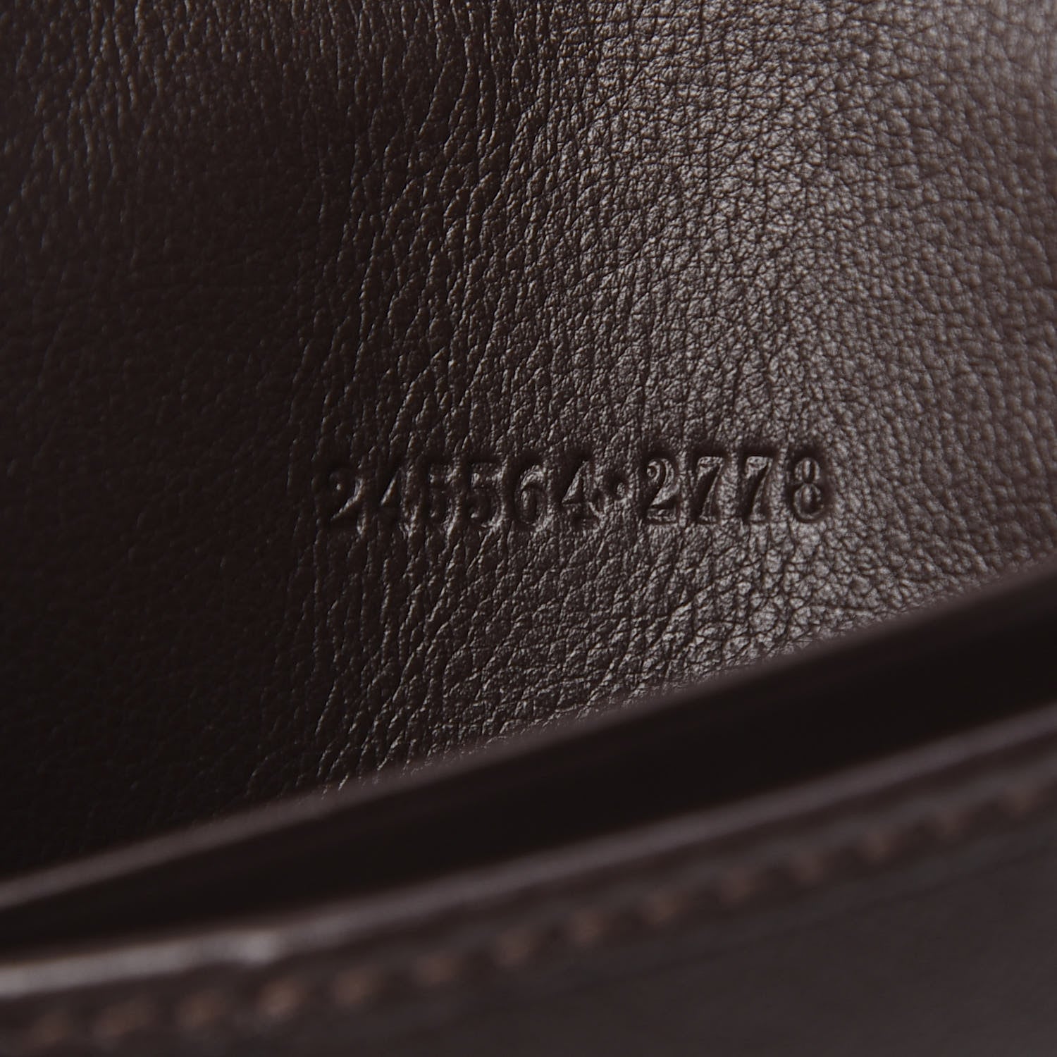 Gucci Crocodile Passport Case Brown 6 of 7