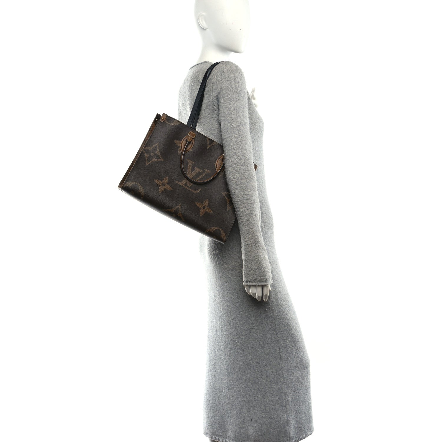 Louis Vuitton Reverse Monogram Giant Onthego MM 2 of 9