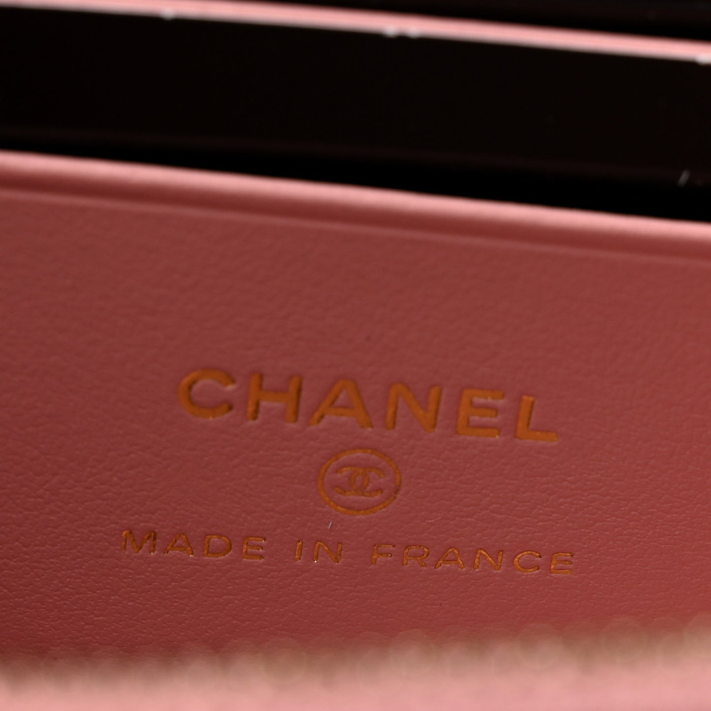 Caviar Quilted Top Handle Slim Vanity With Chain Light Pink