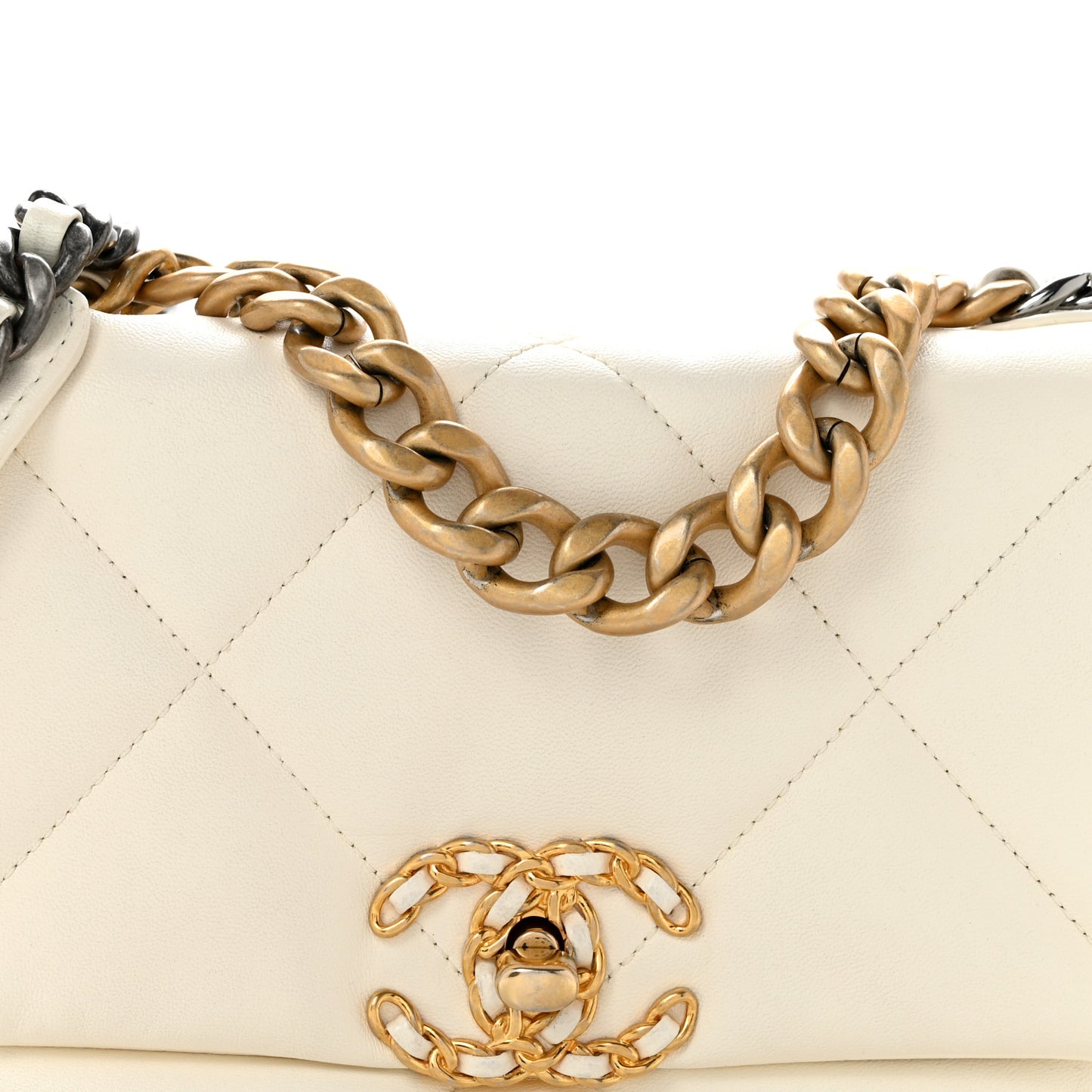 Lambskin Quilted Medium Chanel 19 Flap White