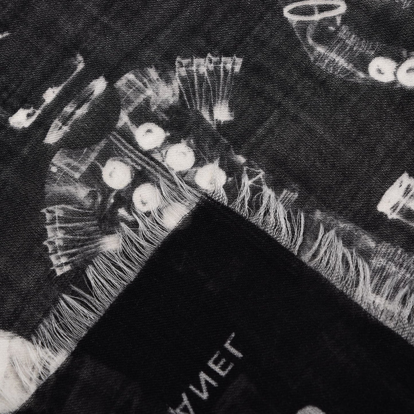 Cashmere Astronaut CC Scarf Black