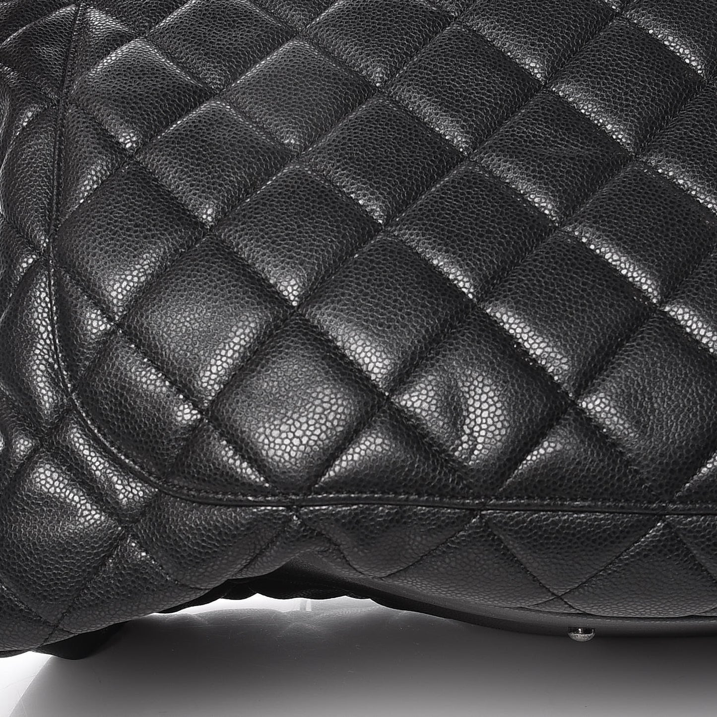 Caviar Quilted XL Grand Shopping Tote GST Black