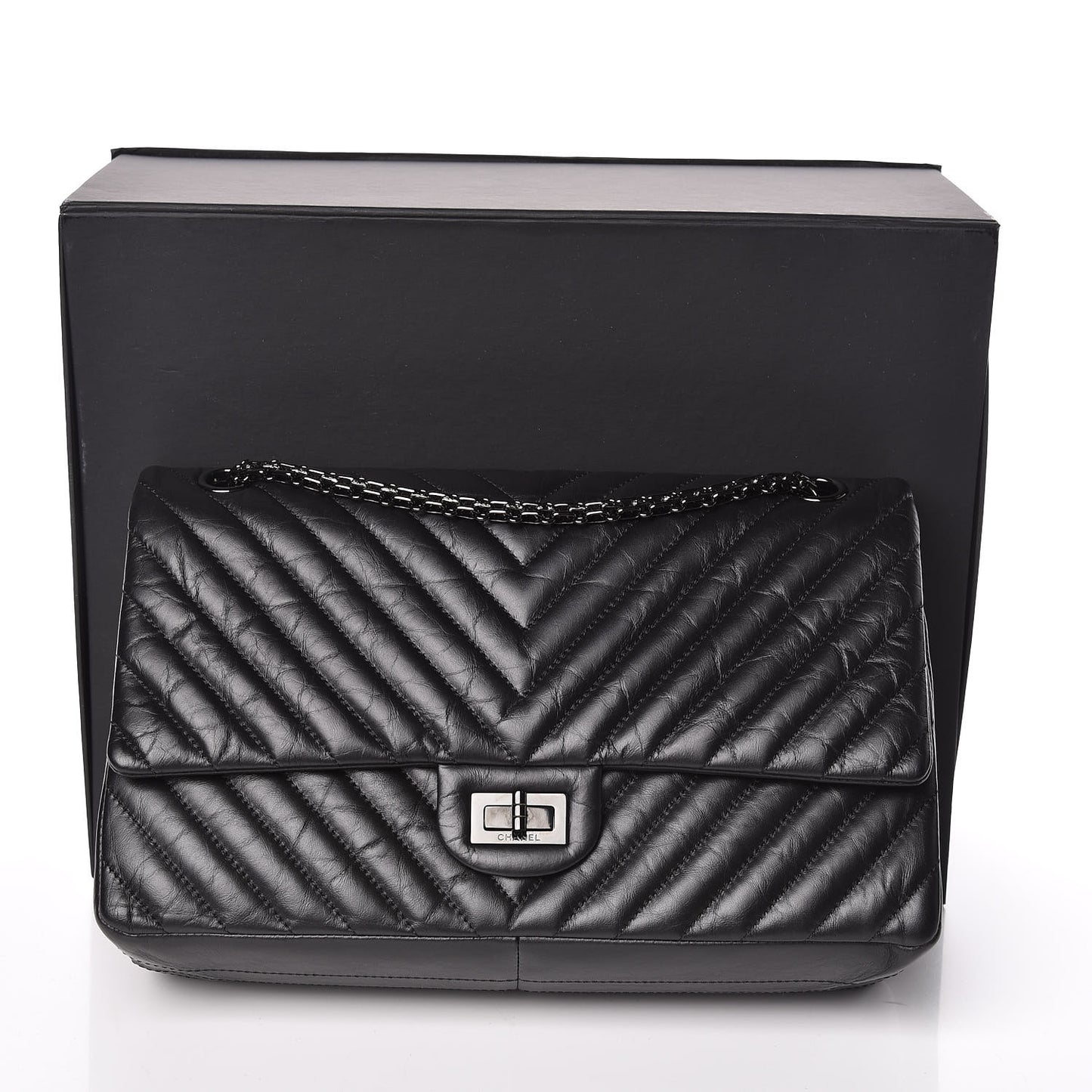Aged Calfskin Chevron Quilted 2.55 Reissue 226 So Black