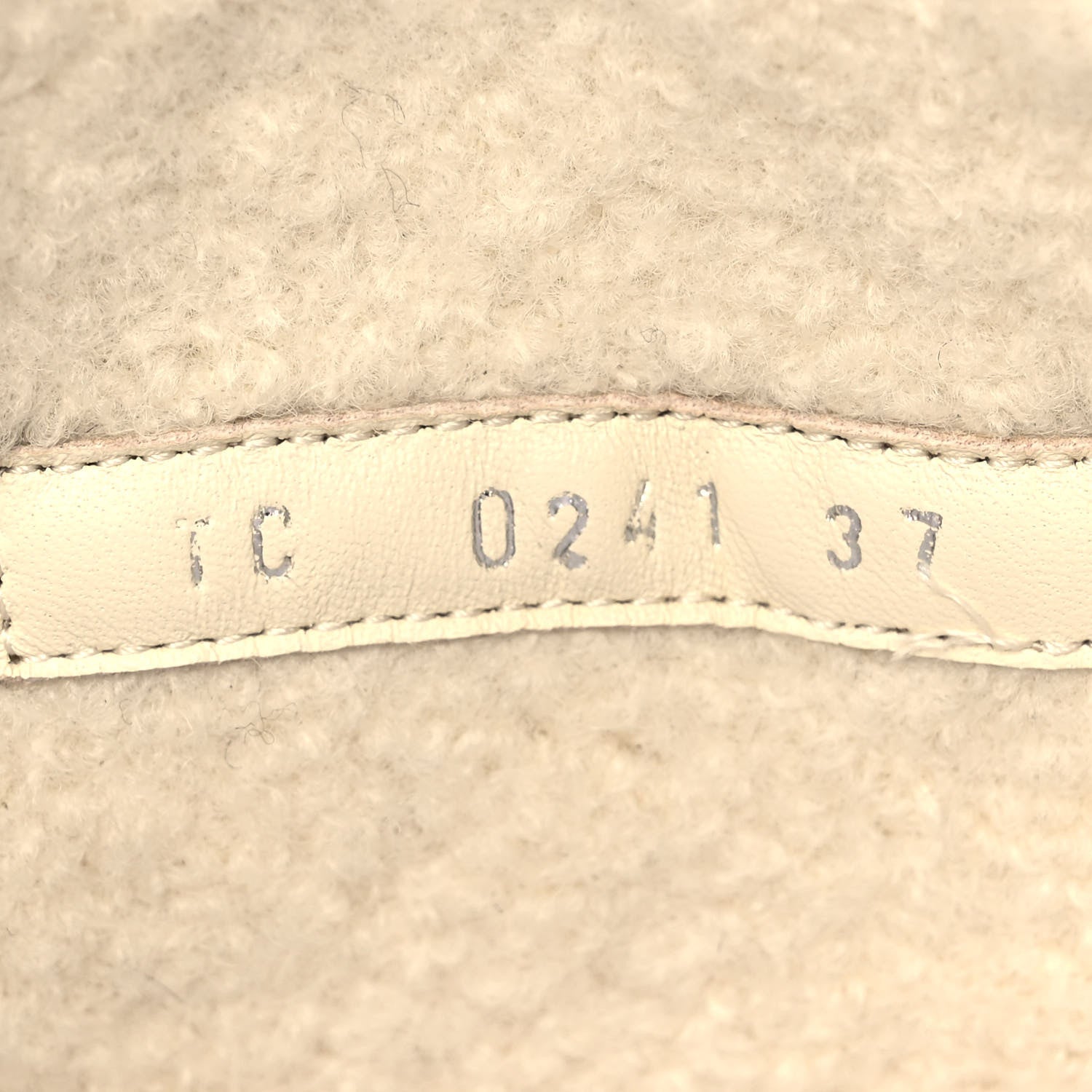 Louis Vuitton Suede Calfskin Shearling Snowdrop Flat Ankle Boot 37 Beige 7 of 8