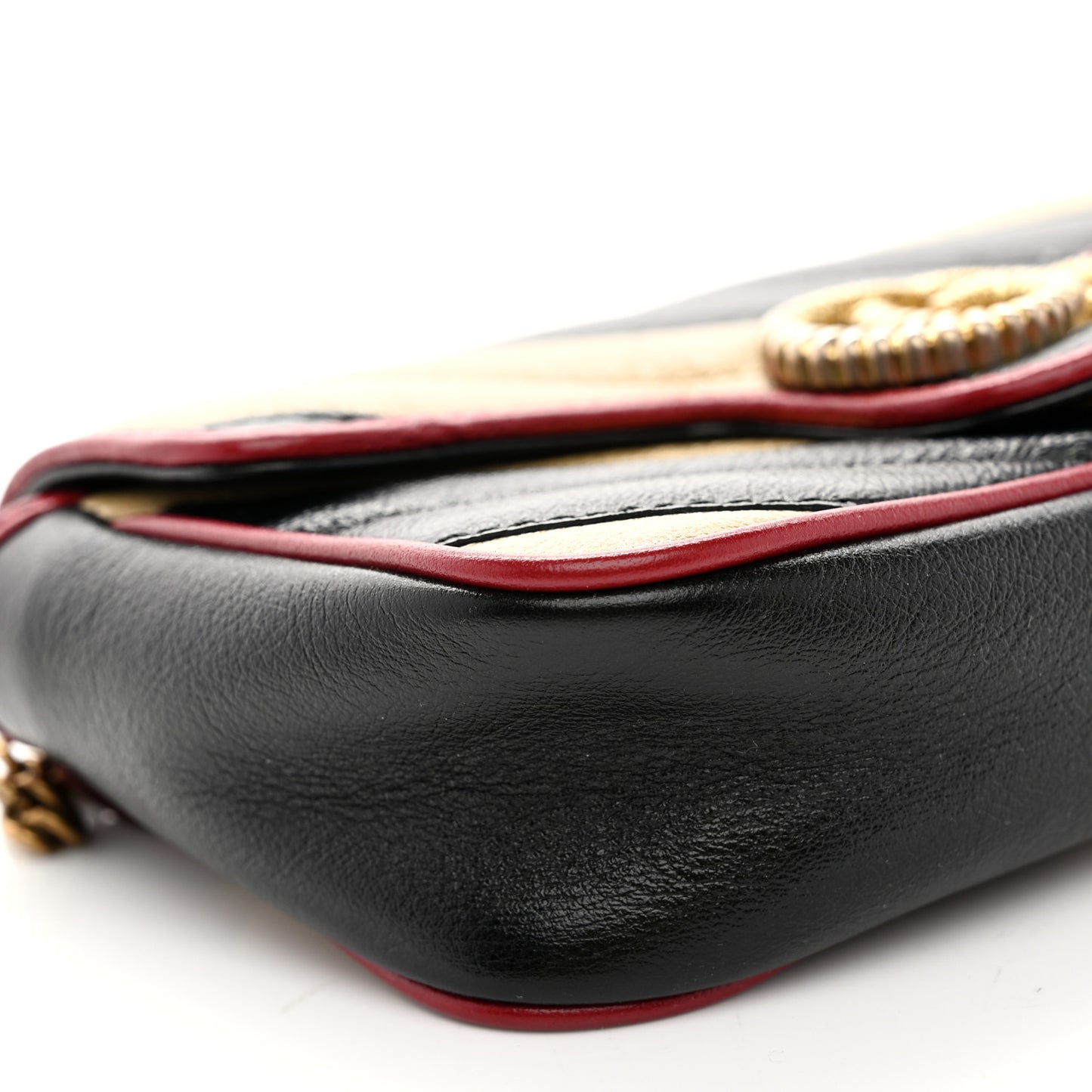 Vintage Effect Calfskin Matelasse Diagonal Striped Super Mini Torchon GG Marmont Shoulder Bag Black Beige