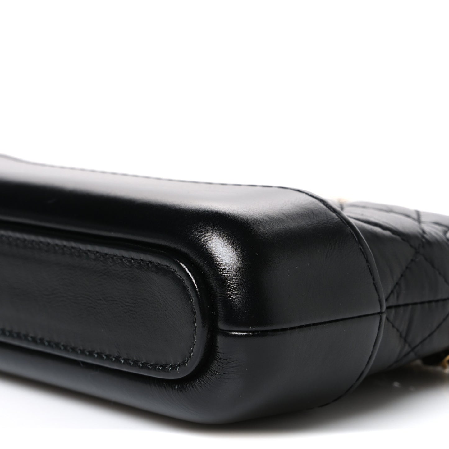 Aged Calfskin Quilted Small Gabrielle Clutch With Chain Black