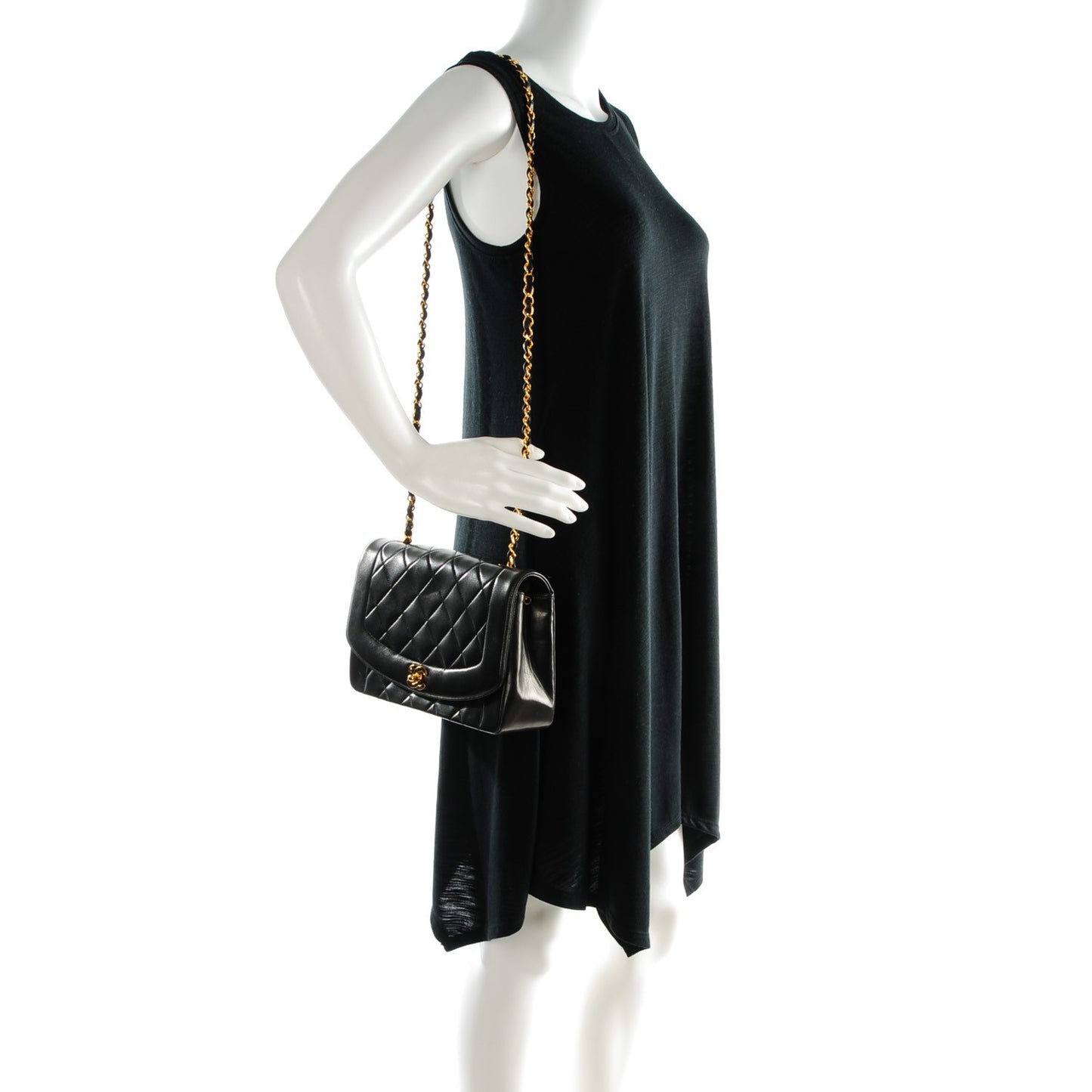 Lambskin Medium Single Flap Black