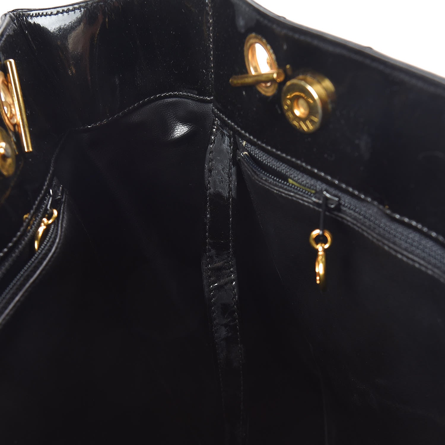 Chanel Patent Quilted Shoulder Bag Black 36 of 39