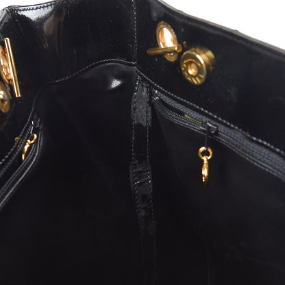Chanel Patent Quilted Shoulder Bag Black 36 of 39