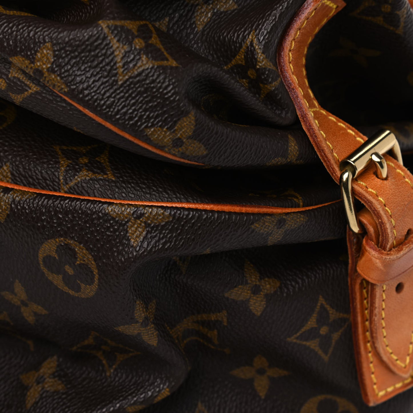 Monogram Saumur 35