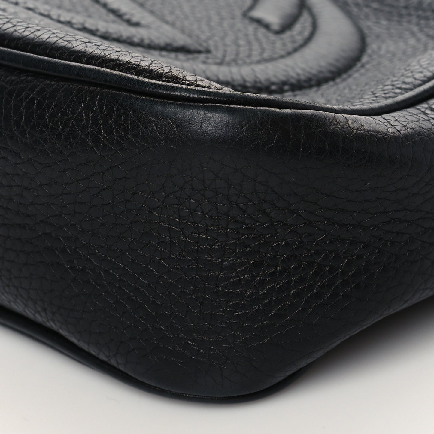 Pebbled Calfskin Small Soho Disco Bag Black