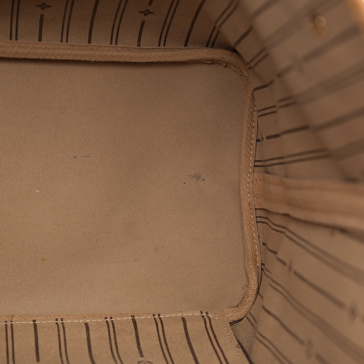 Louis Vuitton Monogram Neverfull MM 8 of 12