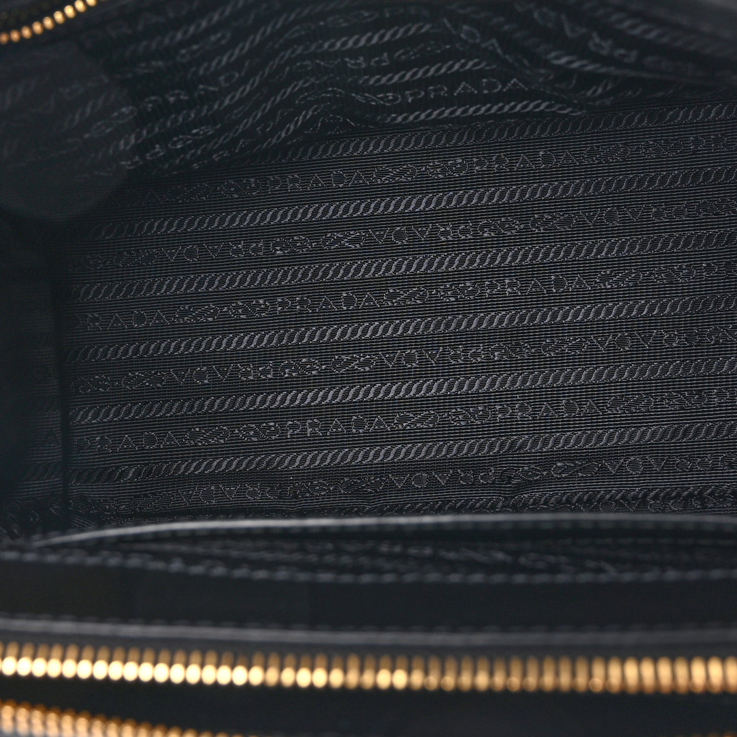 Saffiano Small Galleria Double Zip Tote Black