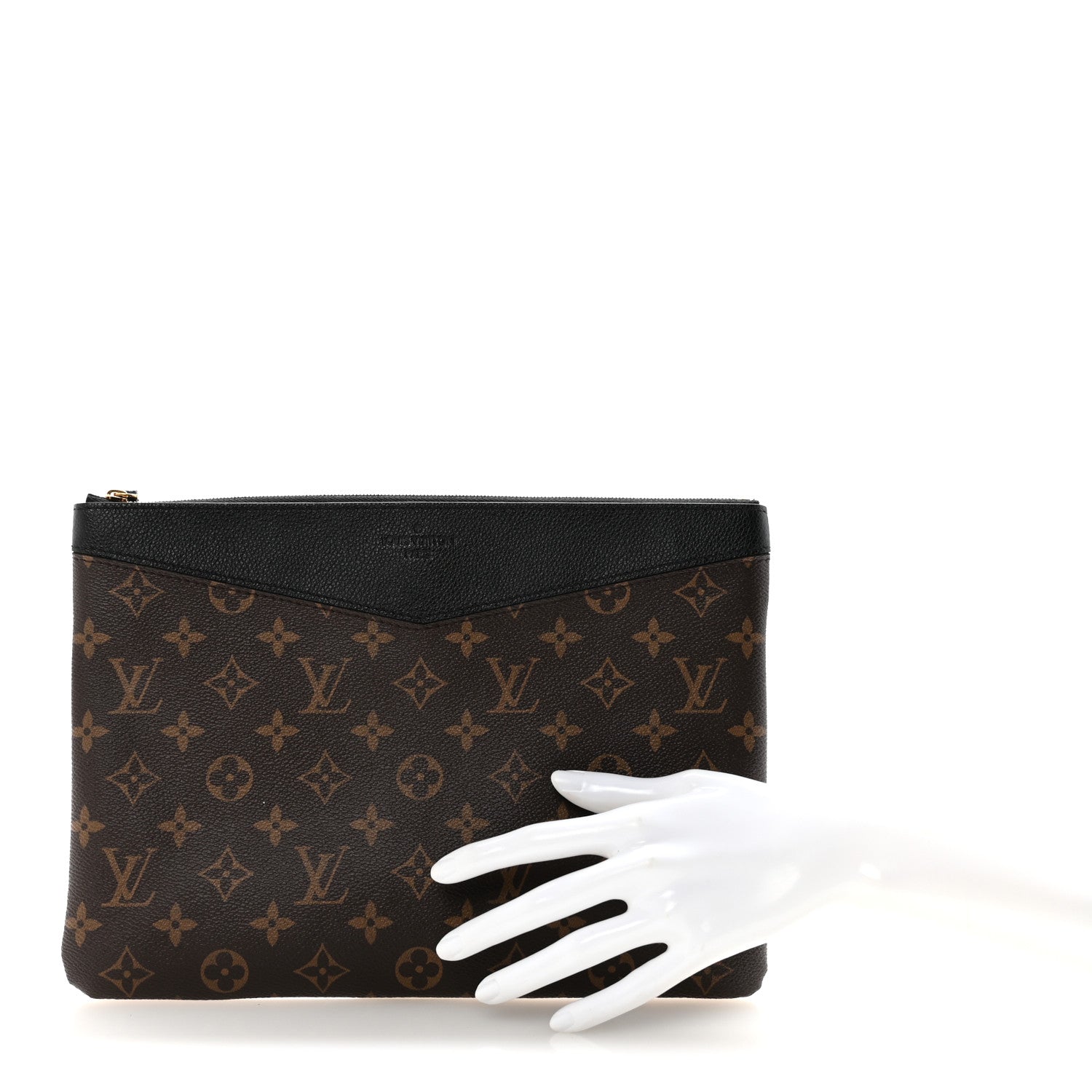 Louis Vuitton Monogram Daily Pouch Black 2 of 7