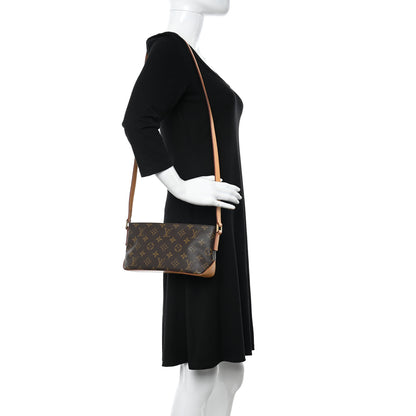 Louis Vuitton Monogram Trotteur 2 of 12