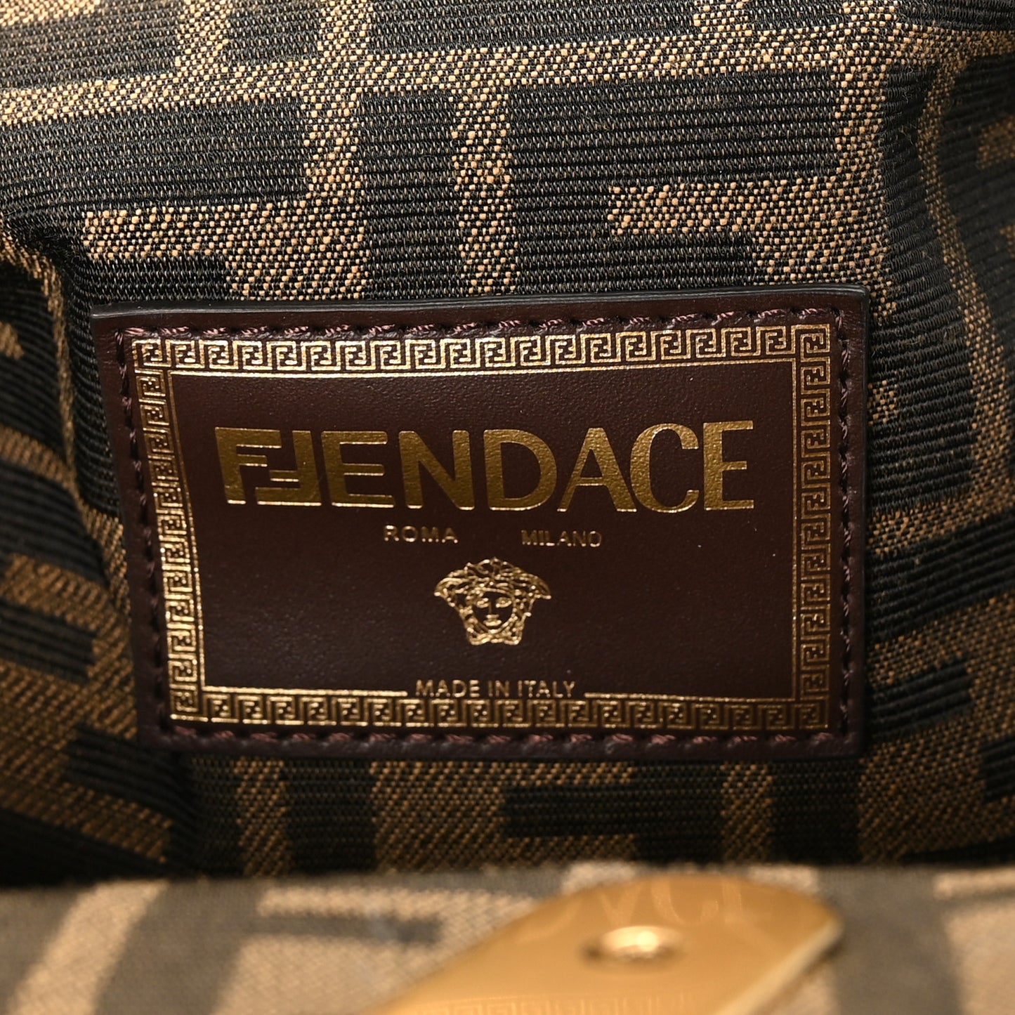 X VERSACE Vitello Laminato Catalan Mirror Fendace FF Medium Fendi First Oro