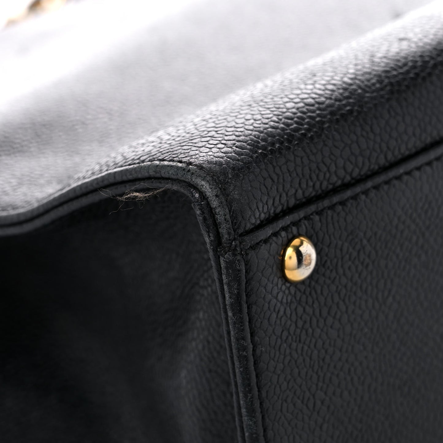Caviar Shoulder Bag Black