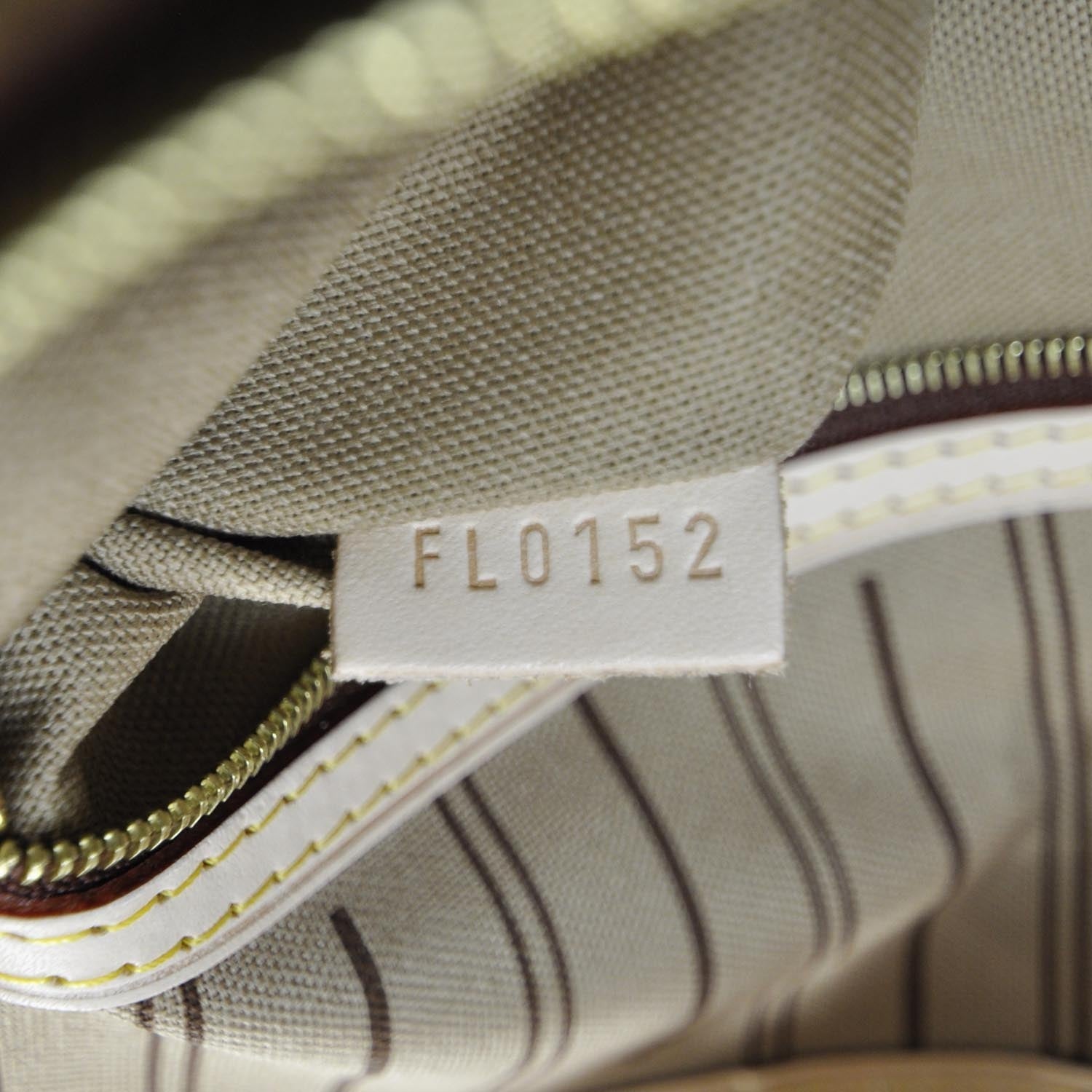 Louis Vuitton Monogram Delightful GM 9 of 9