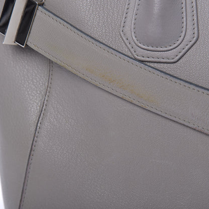 Givenchy Sugar Goatskin Medium Antigona Pearl Grey 20 of 32