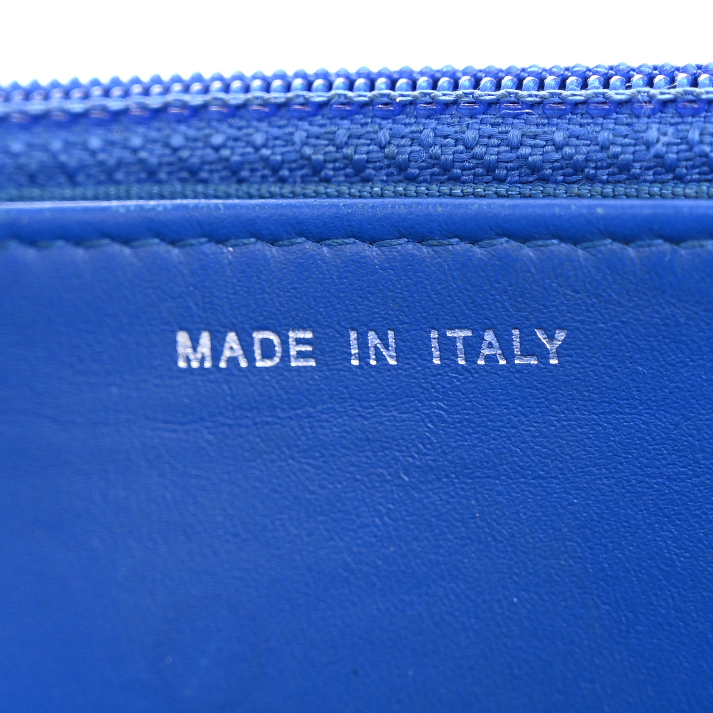 Caviar Chevron Quilted Wallet On Chain WOC Bright Blue