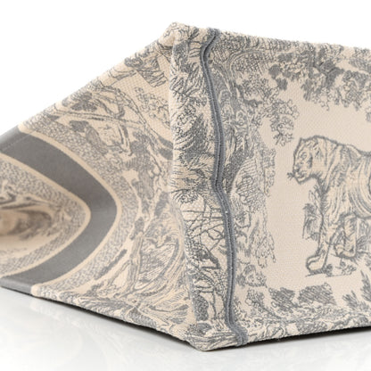 Christian Dior Canvas Embroidered Large Dioriviera Toile De Jouy Book Tote Gray 9 of 10