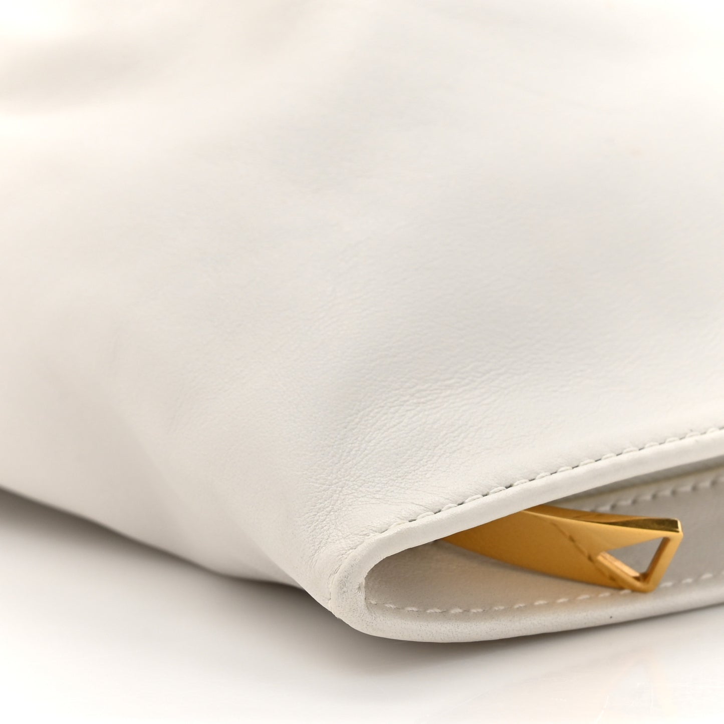 Calfskin Mini BV Twist Chalk
