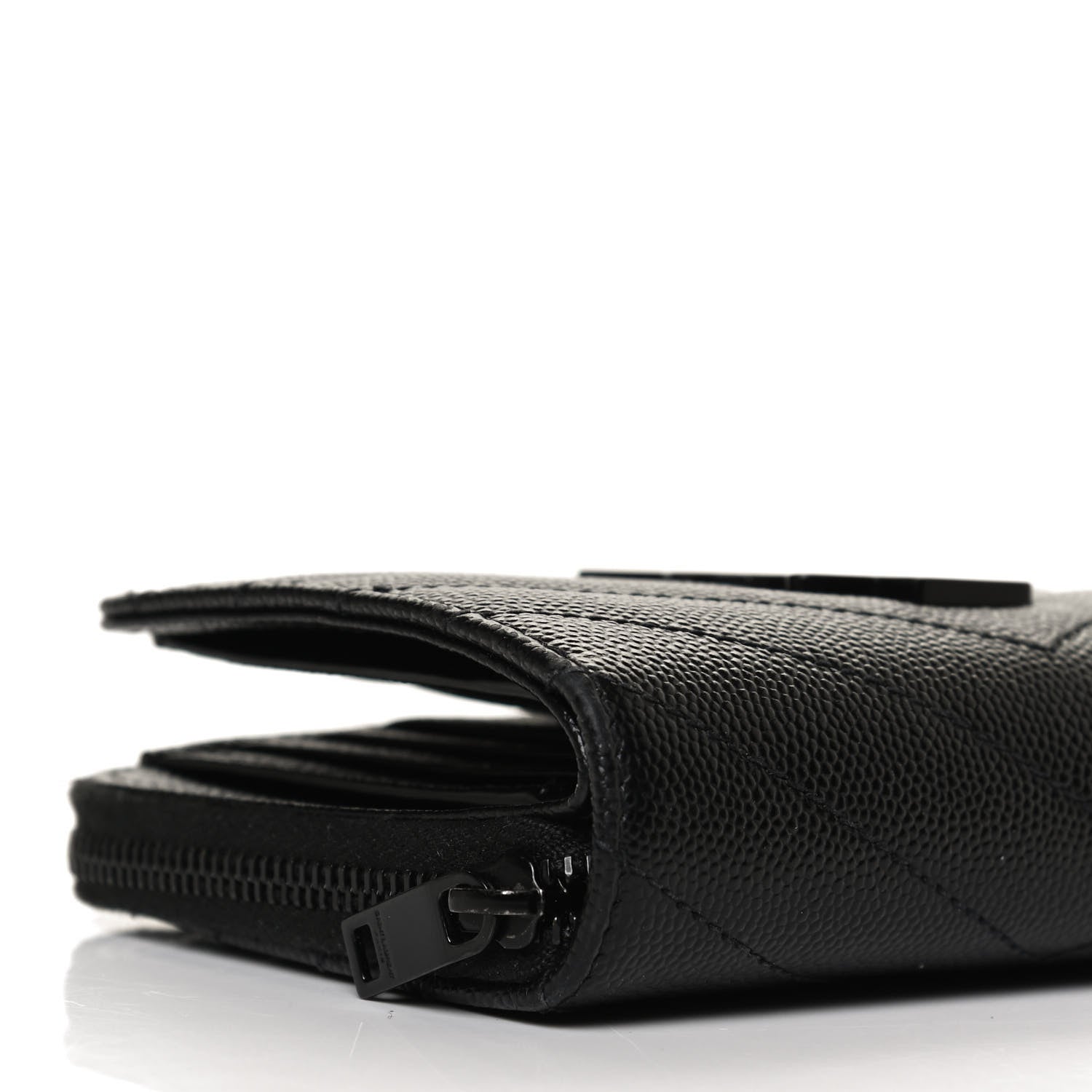Saint Laurent Grain De Poudre Matelasse Chevron Monogram Monochrome Compact Zip Around Wallet Black 8 of 13