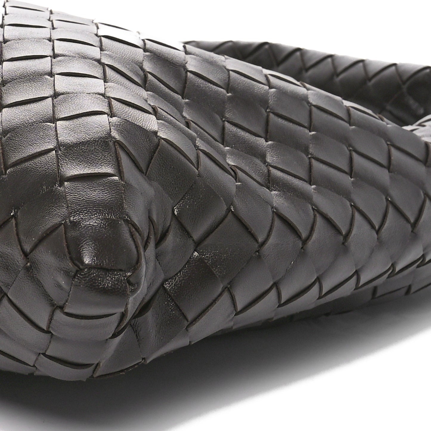 Calfskin Intrecciato Small Hop Fondant