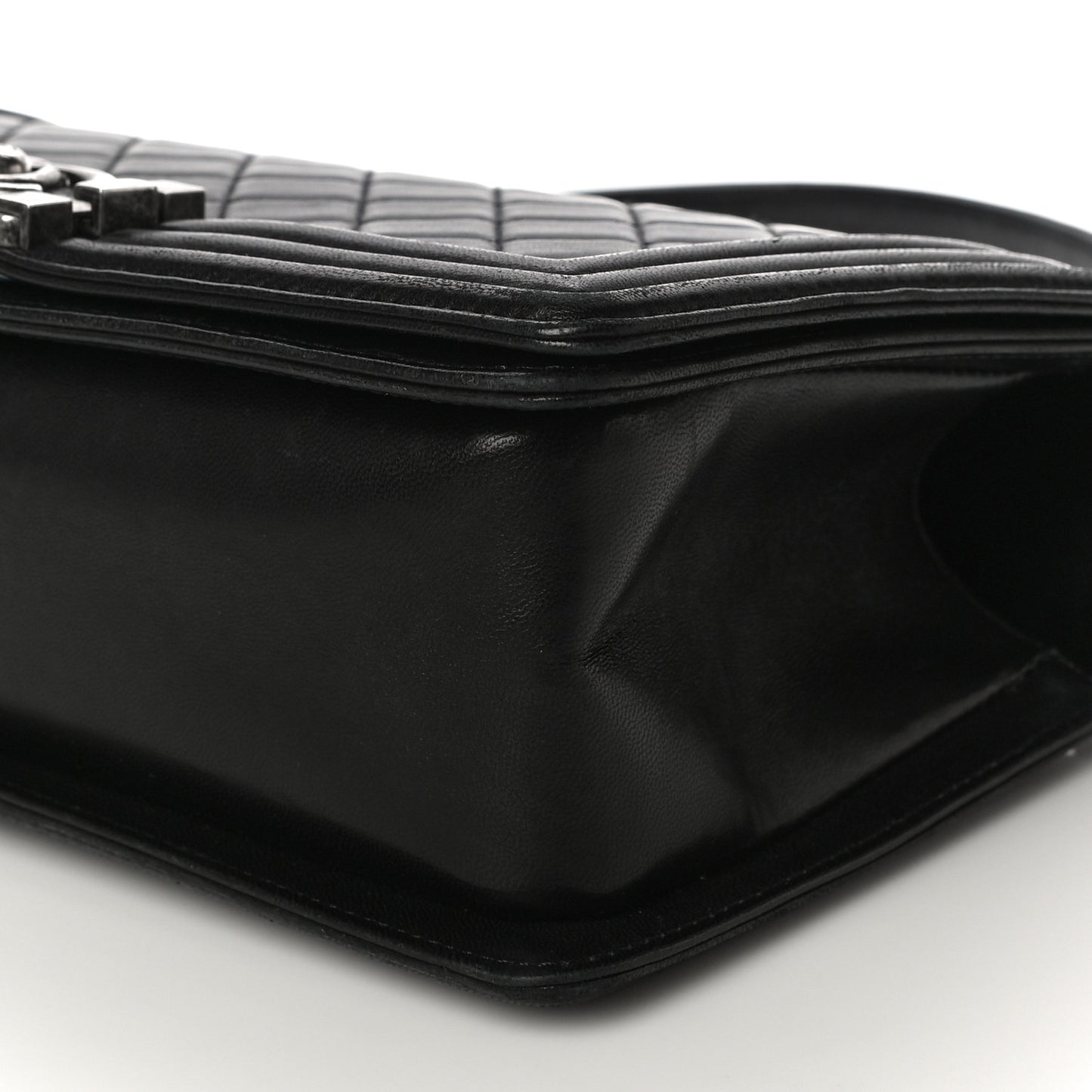 Lambskin Quilted Medium Boy Flap Black