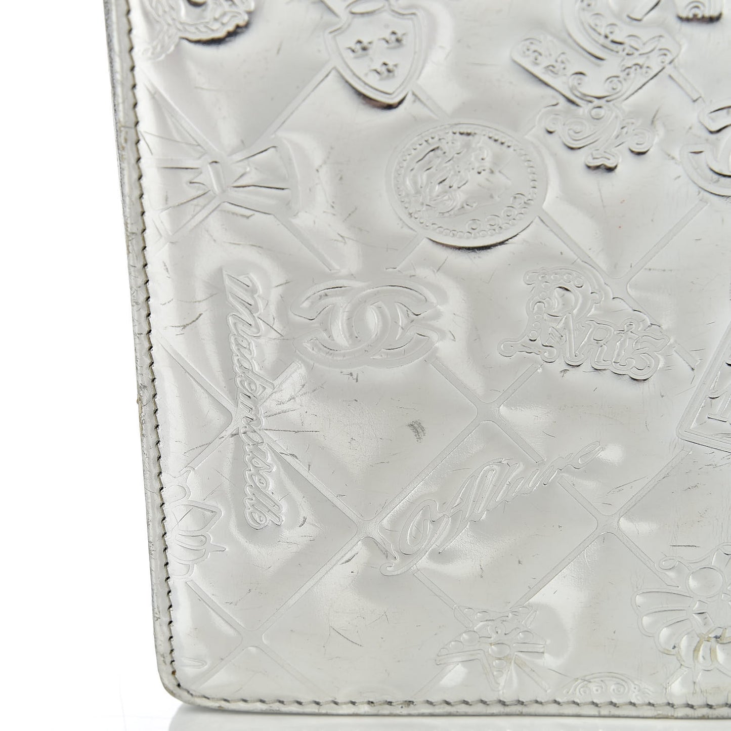 Metallic Patent Calfskin Quilted Lucky Symbols Yen Wallet Silver