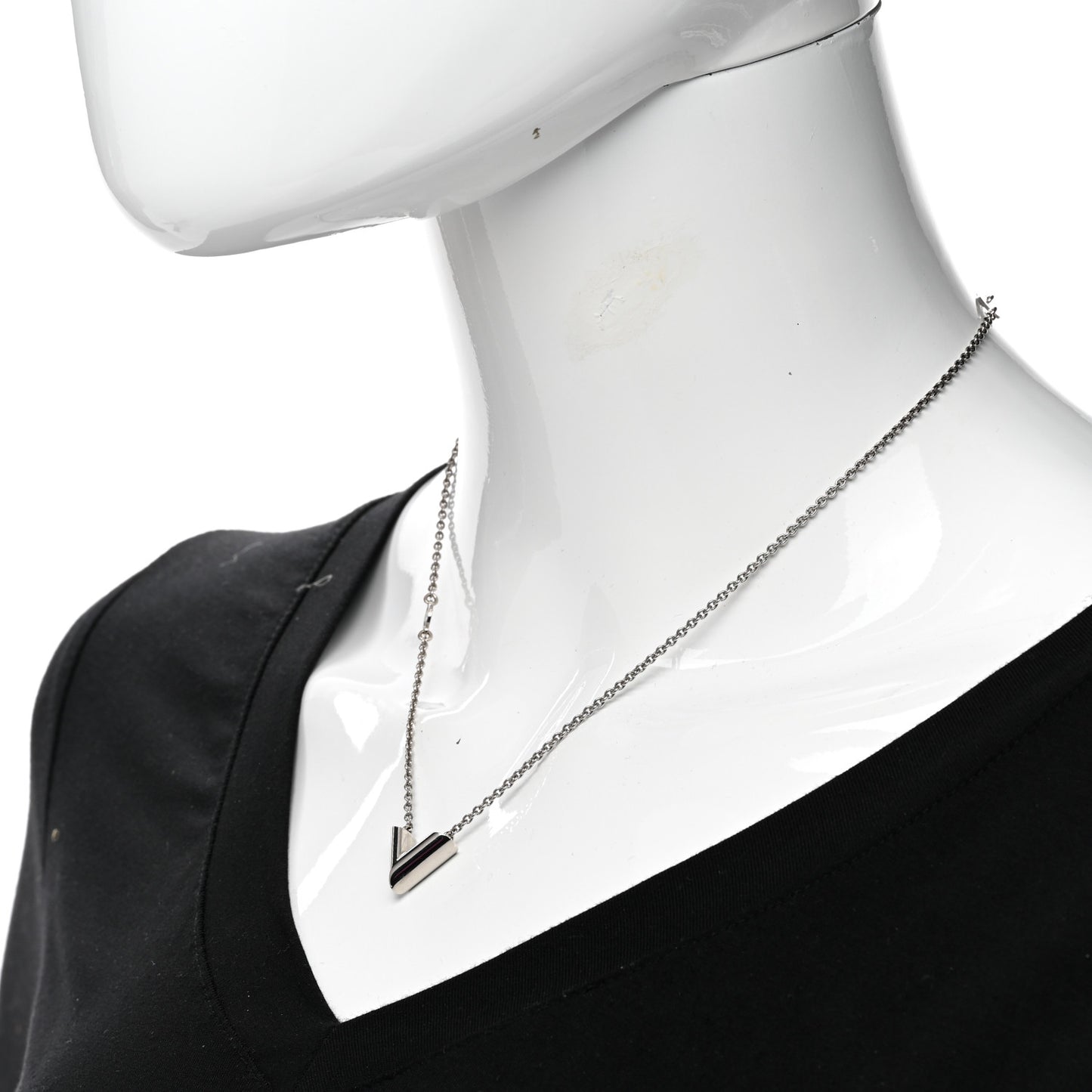 Metal Essential V Supple Necklace Silver
