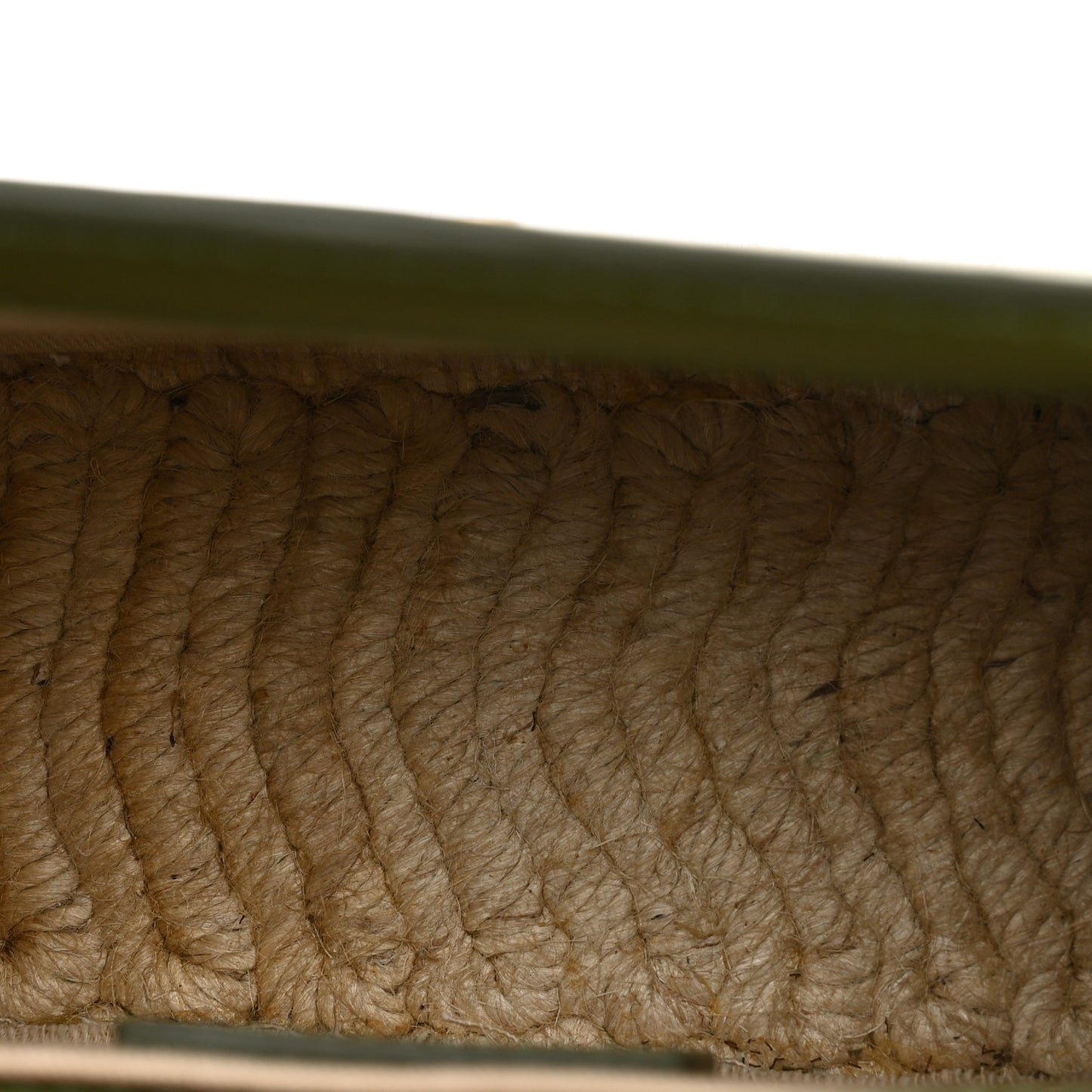 Smooth Calfskin Raffia Le Chiquito Moyen Corado Khaki