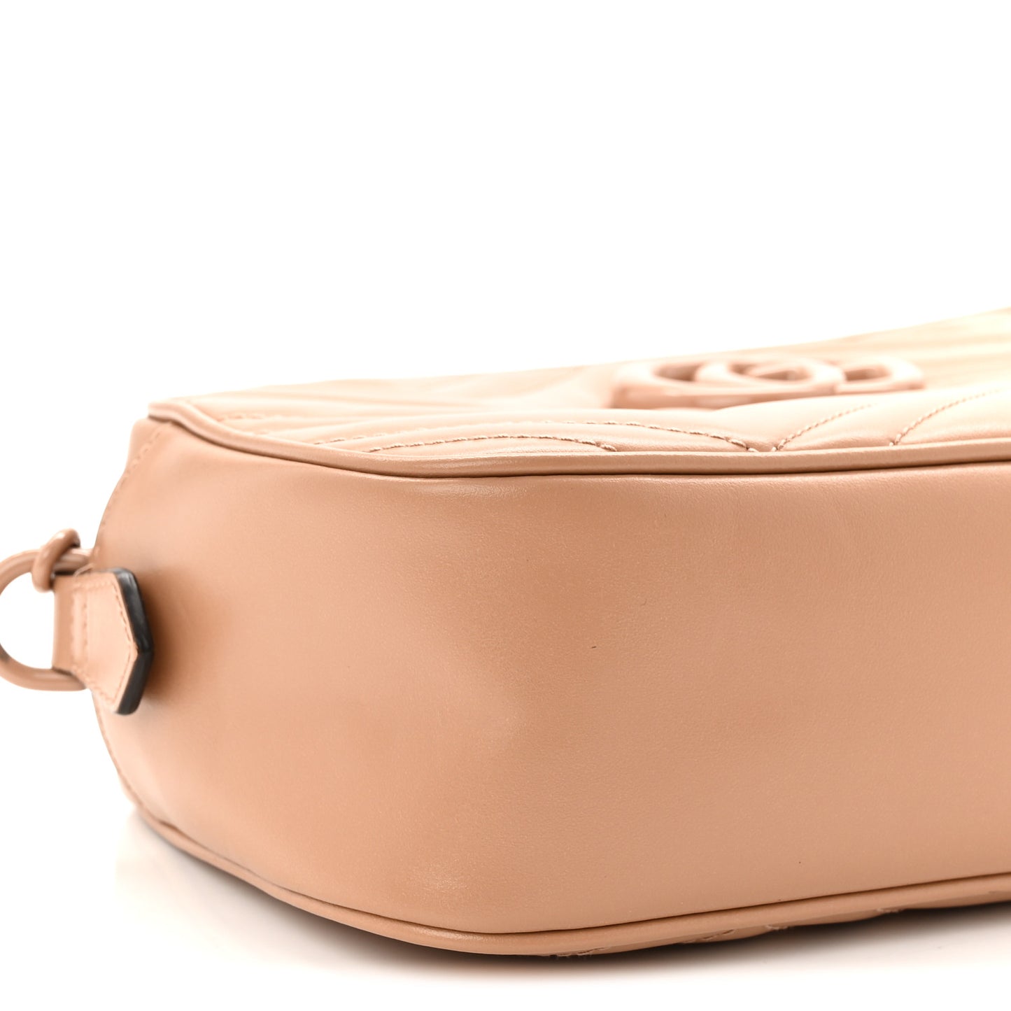 Calfskin Matelasse Monochrome Small GG Marmont Chain Shoulder Bag Camelia