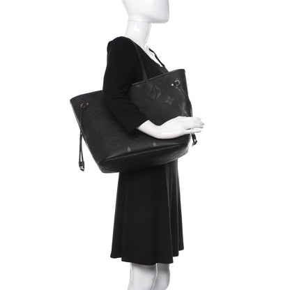 Louis Vuitton Empreinte Monogram Giant Neverfull MM Black 2 of 14