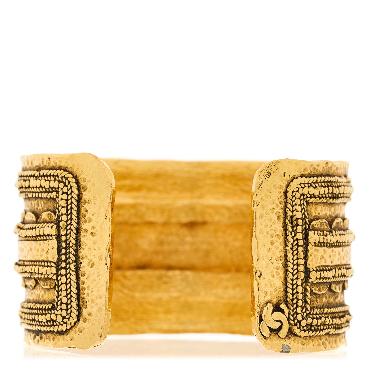 Chanel Baroque Bracelet Gold 3 of 4