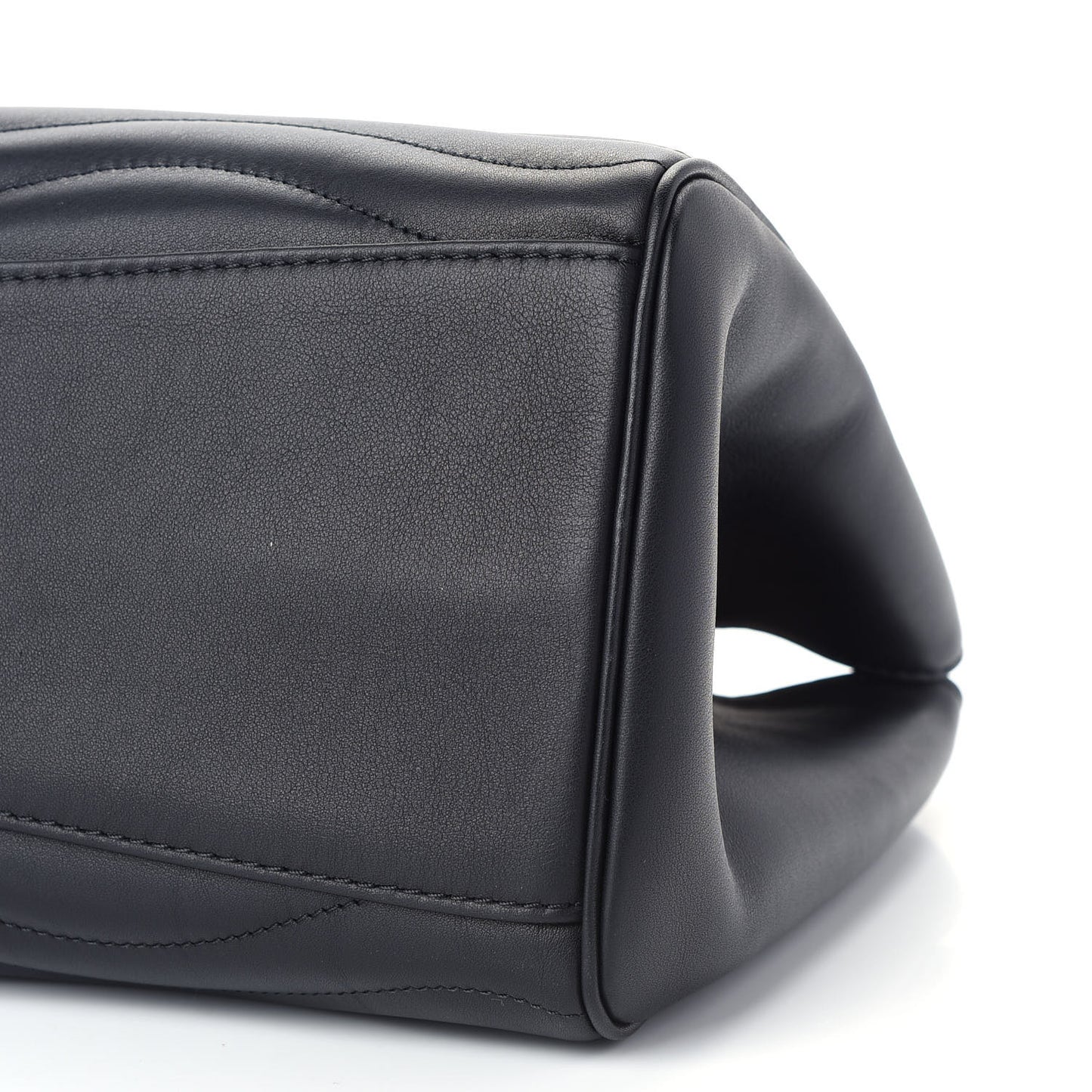 Calfskin New Wave Chain Tote Black
