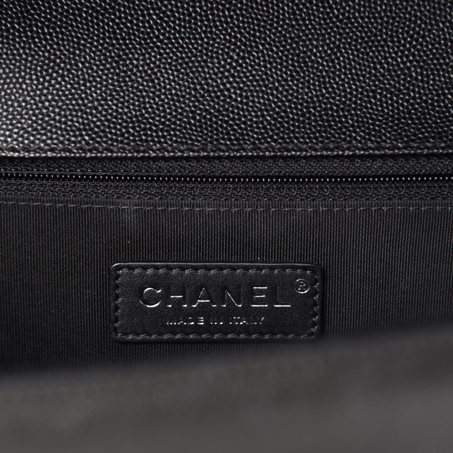 Caviar Quilted Large Boy Flap Black